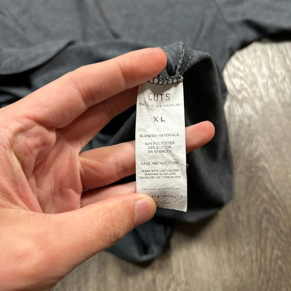 Cuts Clothing subtle look